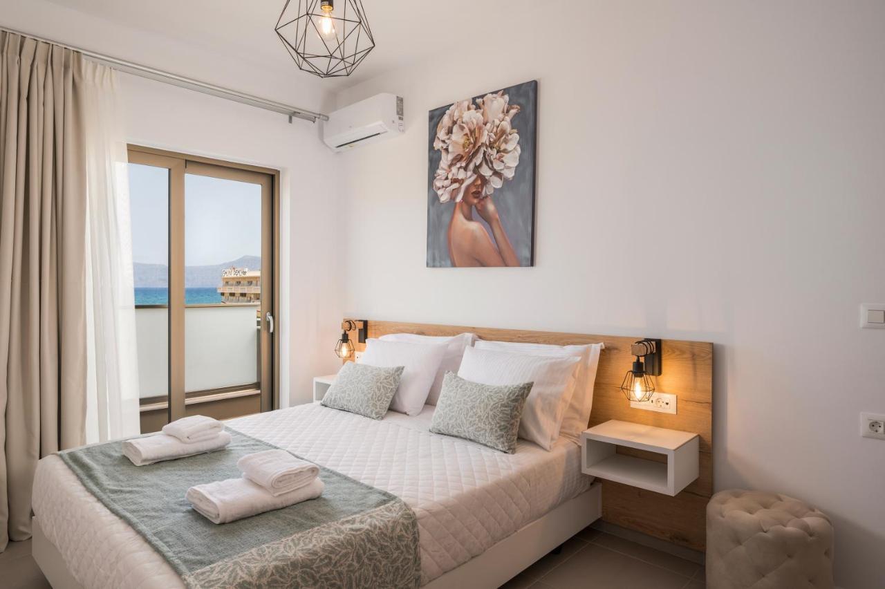 Indigo Blue Seaside Deluxe Apartments キサモス エクステリア 写真