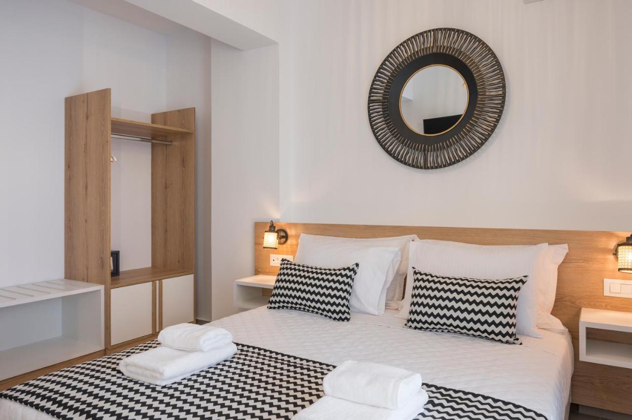 Indigo Blue Seaside Deluxe Apartments キサモス エクステリア 写真
